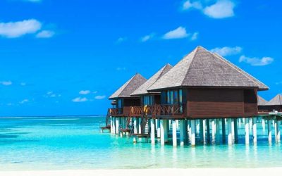 Laponie comparé aux Maldives : quelle destination choisir pour vos prochaines vacances paradisiaques ?
